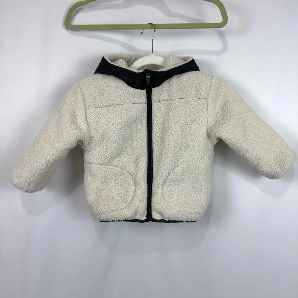 Old Navy Reversible Puffer Sherpa Jacket Toddler Sz 3T Outdoorsy Print Cozy Warm